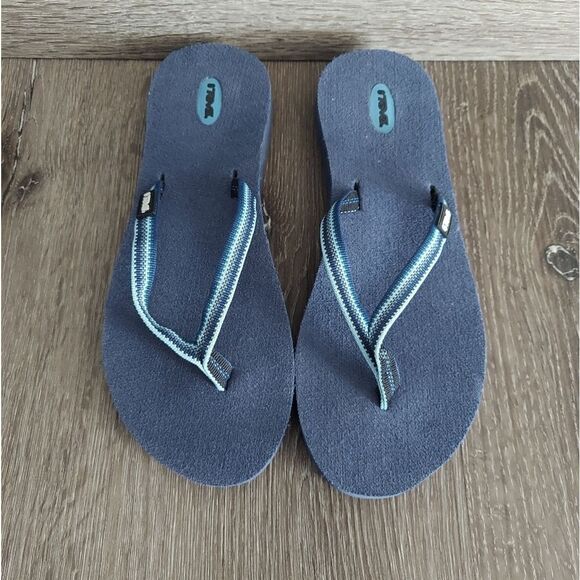 Teva Navy Sandal Size 8 - Picture 3 of 8
